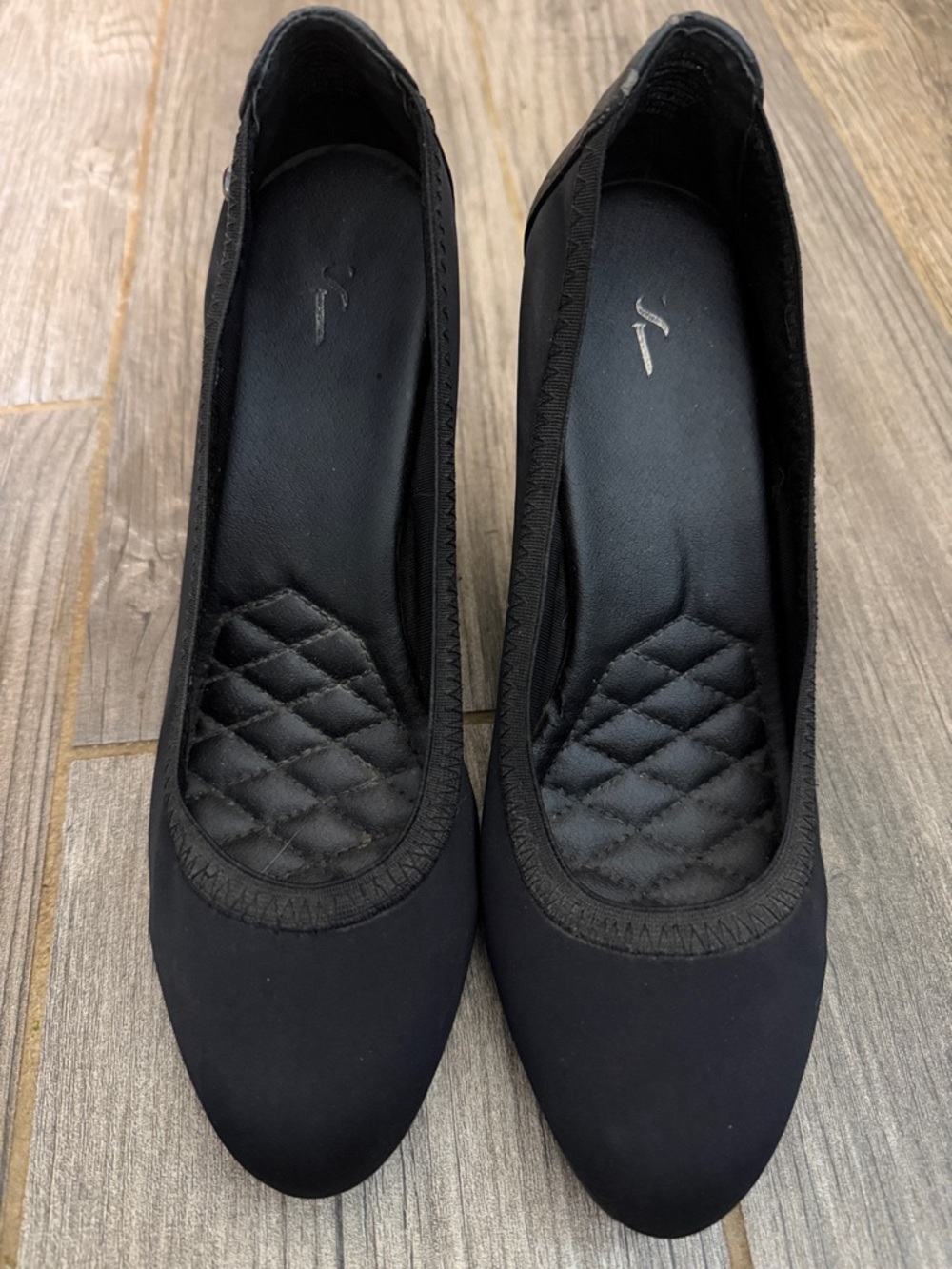 Black Women's Quilted Insole Wedges